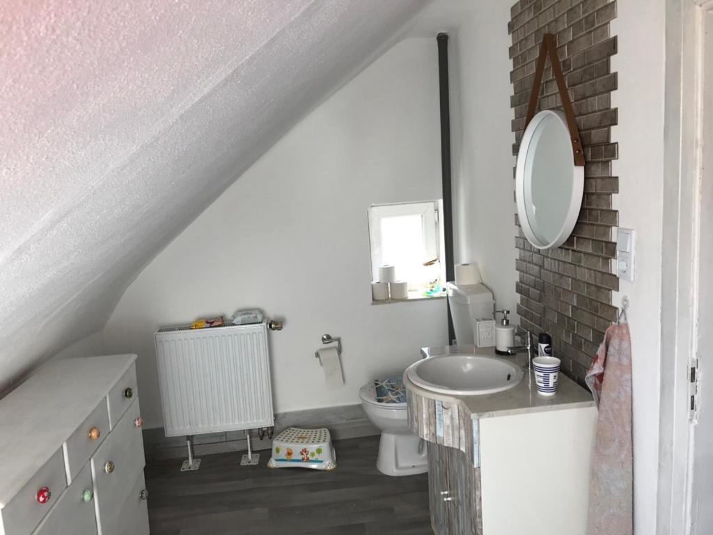 Ferienwohnung Im Einfamilienhaus, Automobil Und Robert Schumann Stadt Zwickau Dış mekan fotoğraf