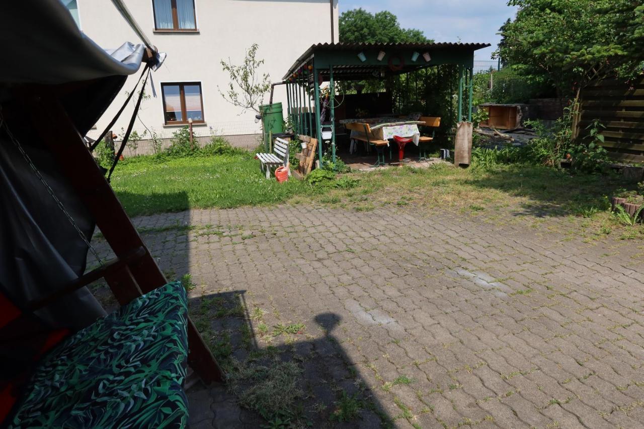 Ferienwohnung Im Einfamilienhaus, Automobil Und Robert Schumann Stadt Zwickau Dış mekan fotoğraf